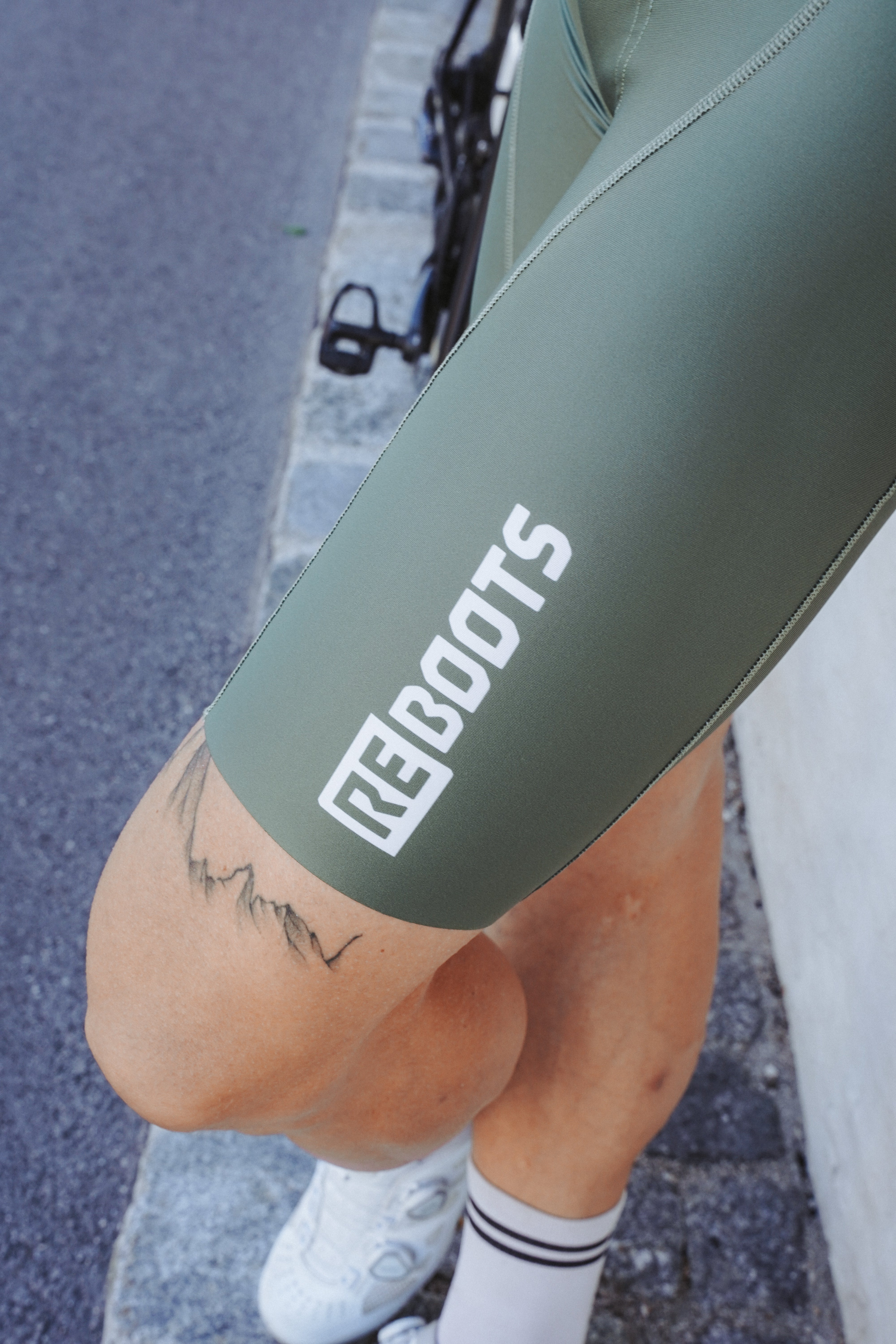 reboots-salopette-da-ciclismo-uomo-pantaloncini-elasticizzati image 2