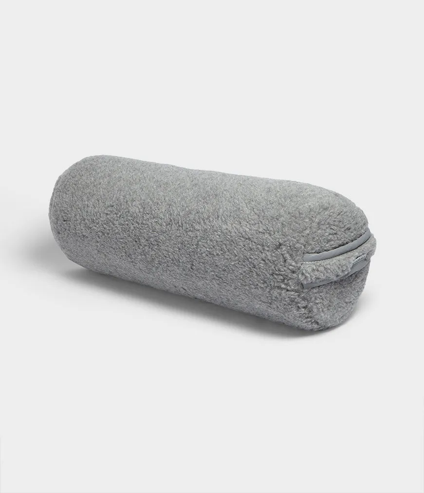 manduka-round-bolster-cuscino-yoga-cilindrico-in-lana-nz image 1
