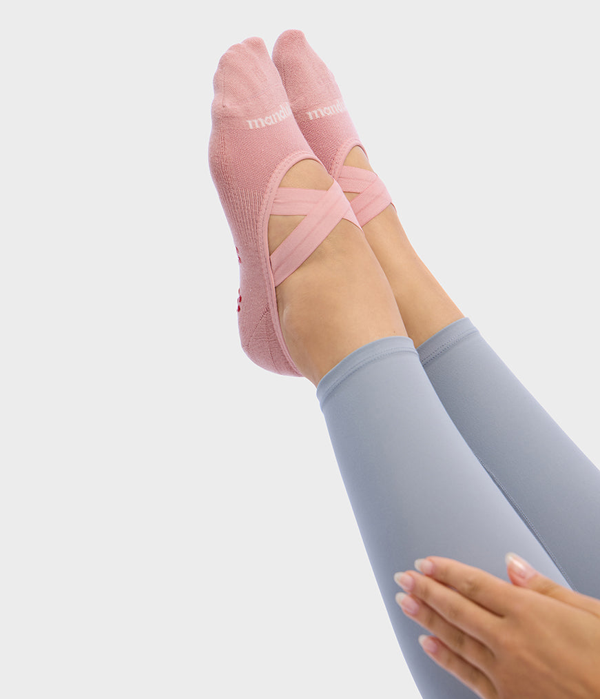 manduka-equilibria-calze-antiscivolo-pilates-reformer image 4