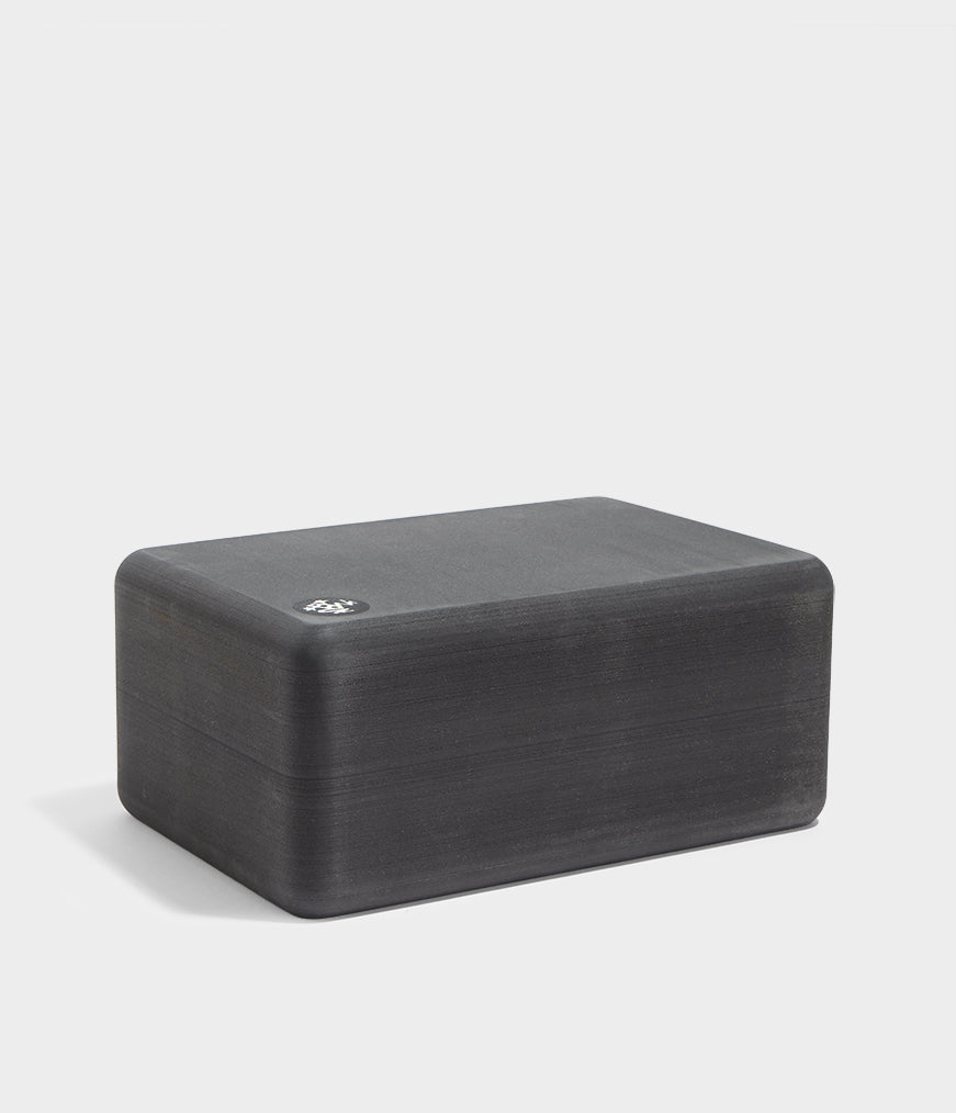 manduka-blocco-yoga-in-schiuma-riciclata-eva image 2