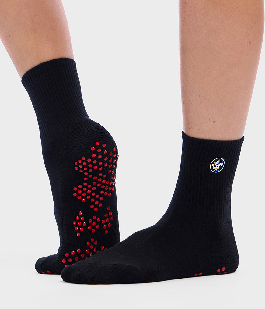 manduka-equilibria-calzini-pilates-mezza-gamba-grip image 4