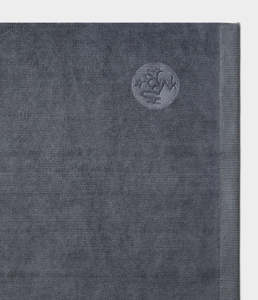manduka-equa-asciugamano-hot-yoga-in-microfibra image 4
