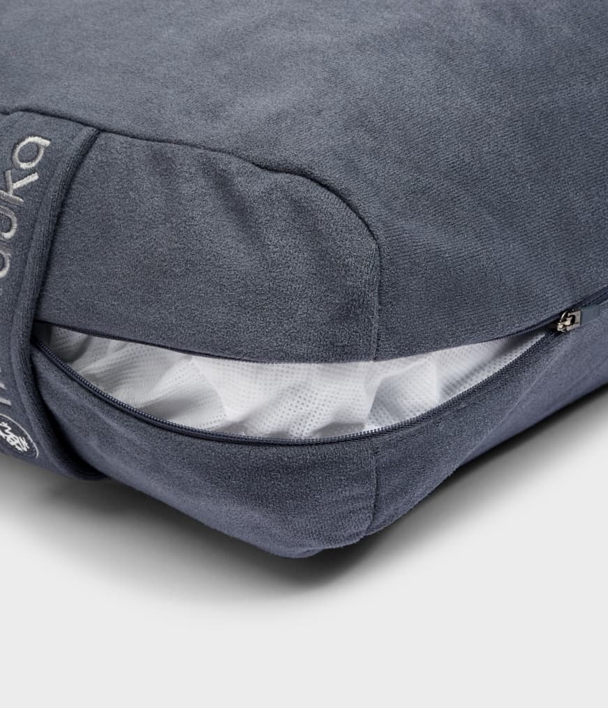 manduka-equa-rectangular-bolster-cuscino-yoga-rettangolare image 3