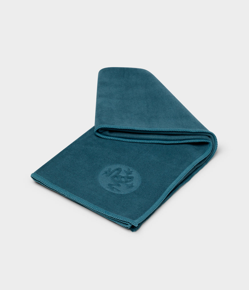 manduka-equa-asciugamano-yoga-mano image 5