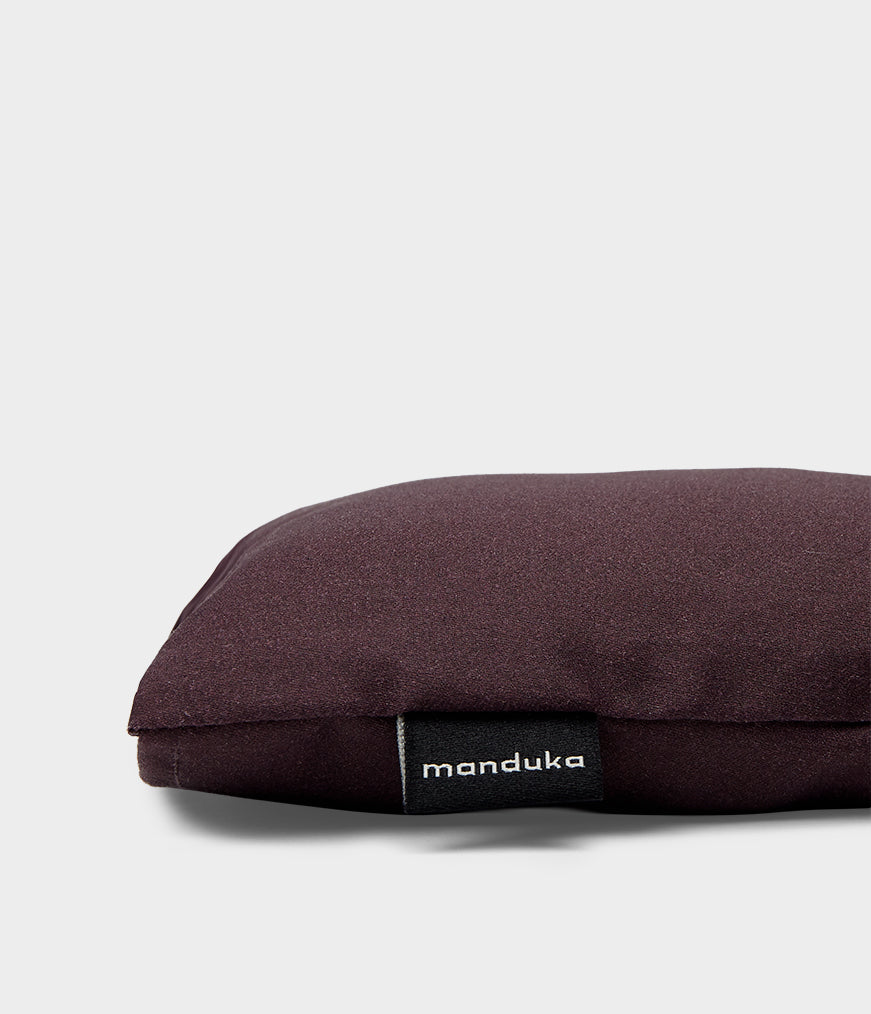 manduka-cuscino-per-occhi-savasana-lavanda-e-semi-di-lino image 8