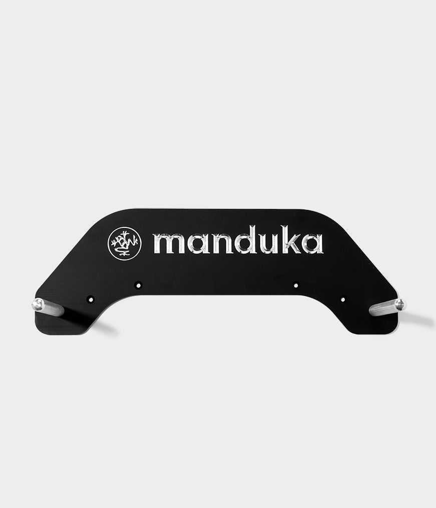 manduka-rack-da-parete-porta-tappetini-yoga image 5